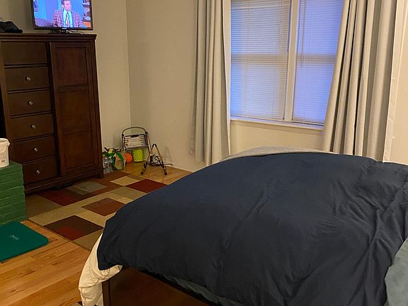 4th image of 2100 Mount Vernon St Floor 2
