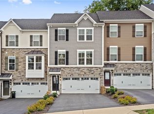 136 Cole Dr, Mc Kees Rocks, PA 15136