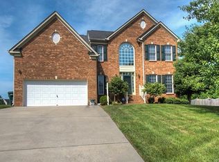 10737 Peterfield Ln, Glen Allen, VA 23059