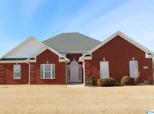 134 Appleberry Ln, Harvest, AL 35749