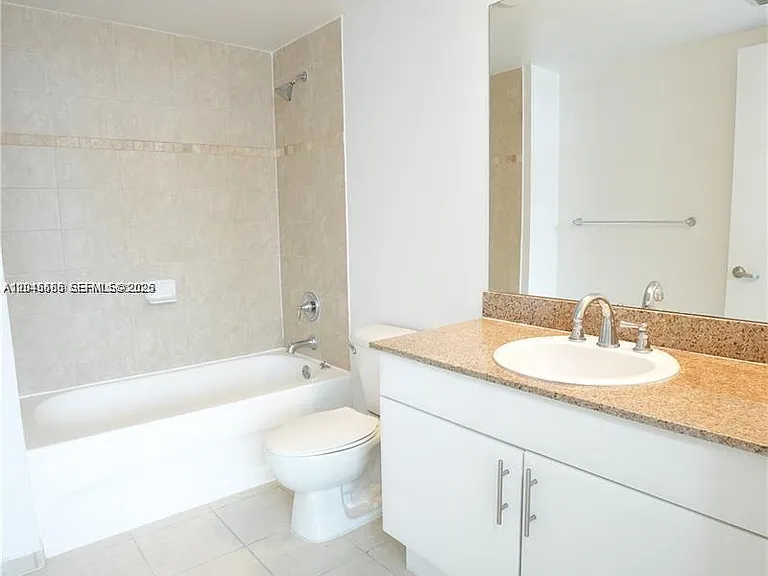 1861 NW South River Dr #2503 — Photo 8