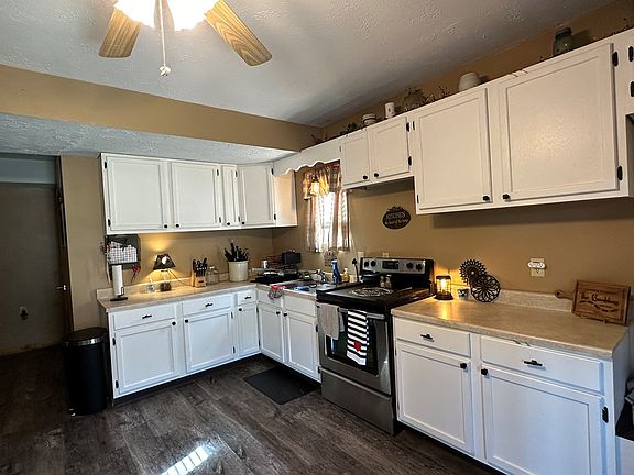 3rd image of 447 Rivendell Rd