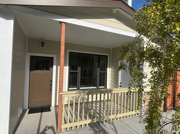 447 Main St #2