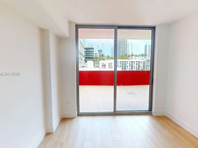 90 NE 32nd St #603 — Photo 2