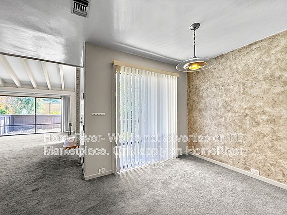 4th image of 2270 Woodside Ln Unit 6