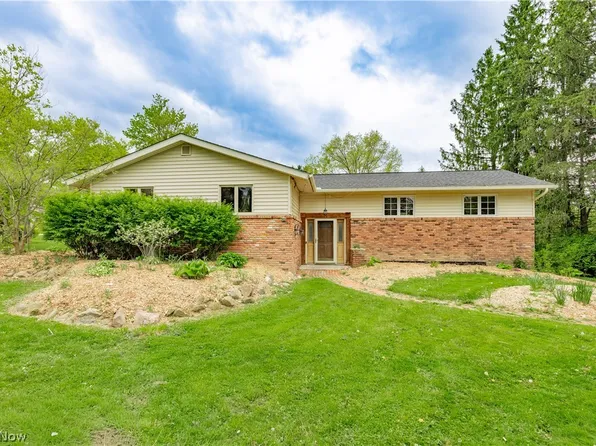 7969 Dines Rd, Novelty, OH 44072