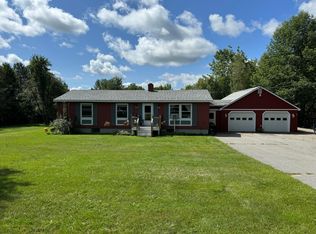 131 Levenseller Rd, Holden, ME 04429