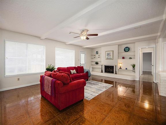 Living / Family Room