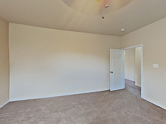 4th image of 1700 Vineridge Ln