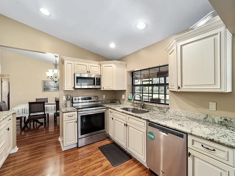 11025 SW 128th Ave — Photo 25