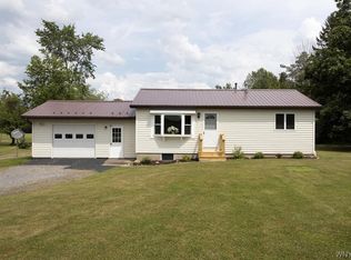 1090 Center St, East Aurora, NY 14052