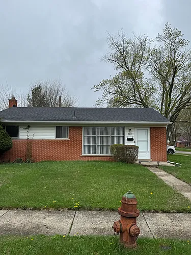 8639 Columbia St Photo 1