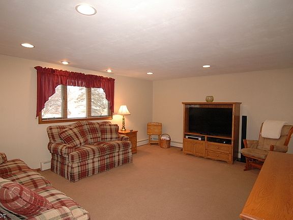 4th image of 4 Woodland Ave