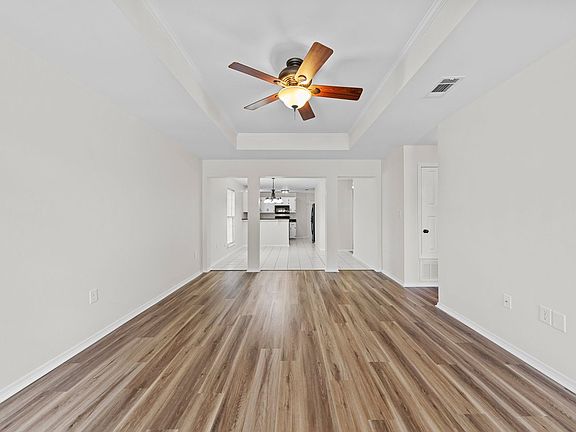 4th image of 4558 Barrington Ln