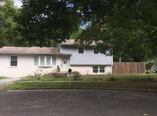 1347 W Cornell St, Vineland, NJ 08360