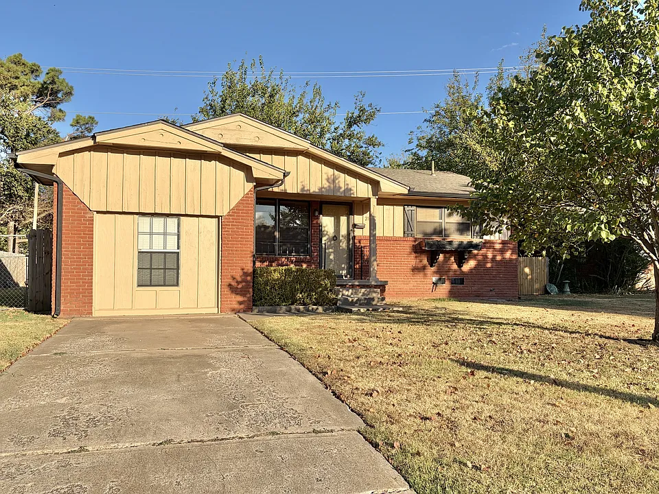 2108 Marshall Dr