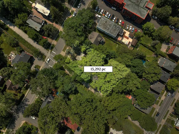 485 Rue Labonta, Longueuil, QC J4H 2P8