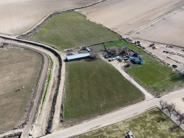 20286 Travis Rd, Wilder, ID 83676