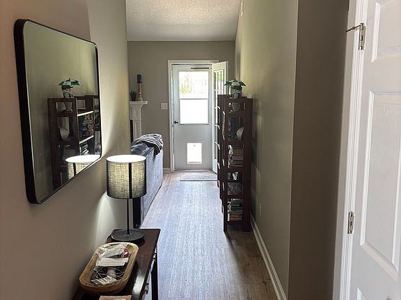 2nd image of 635 Devon Rd