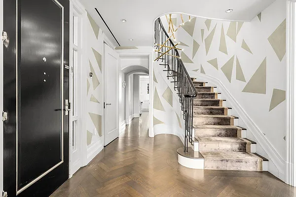 Sold by Modlin Group | media 11