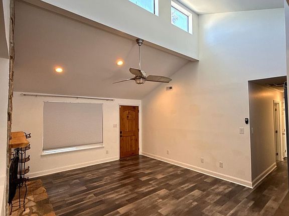 4th image of 6814 Pence Rd