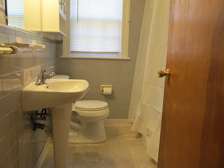 2217 Delwood Rd — Photo 22