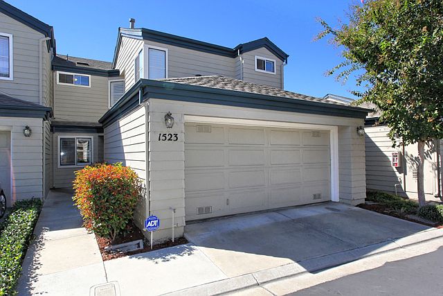 1st image of 1523 Fairway Green Cir