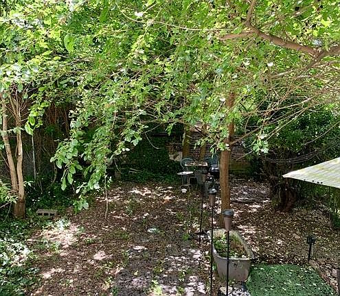 4th image of 104 President St APT 1L
