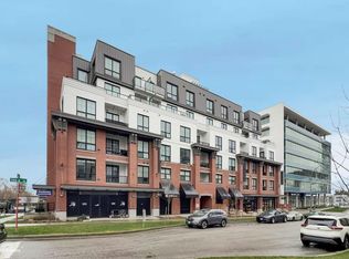 8353 200a St Unit 202, Langley, BC V2Y 5K7