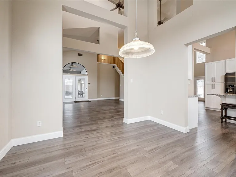 2420 Fawkes Ln — Photo 22