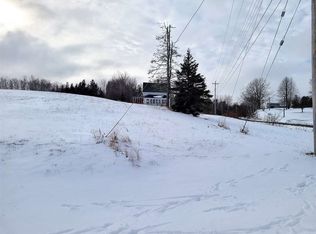 2 Wharf Rd, Bass River, NS B0M1B0