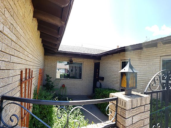 3rd image of 776 De Leon Dr