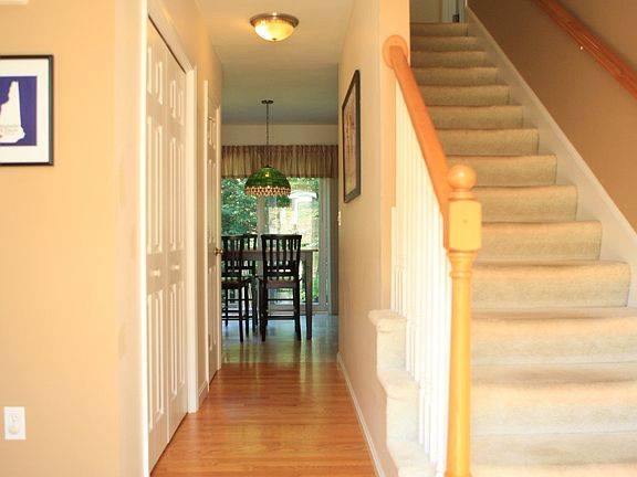 3rd image of 62 Patch Hill Ln