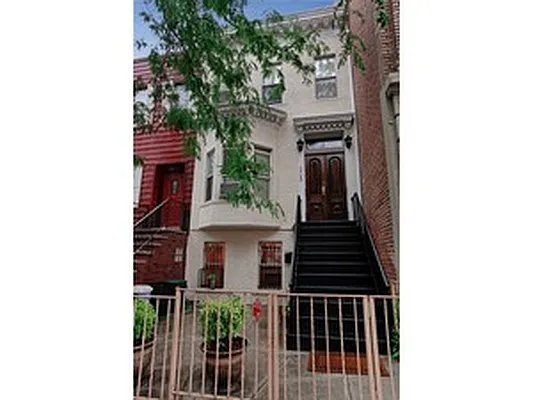Rented by Corcoran | media 11