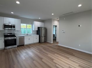 7330 Riverton 3/4, Sun Valley, CA 91352