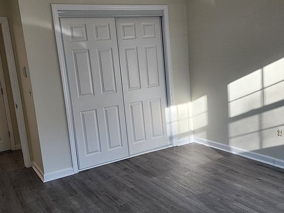 5th image of 74 Leonard Rd Unit 74