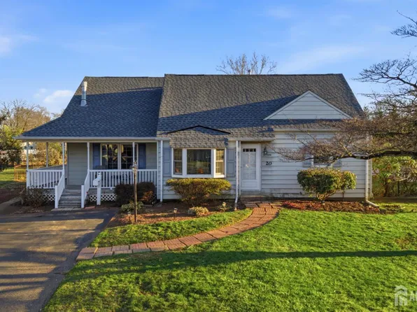 20 Fairfield Rd, East Brunswick, NJ 08816