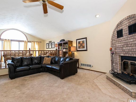 5th image of 15358 Briarwood Dr