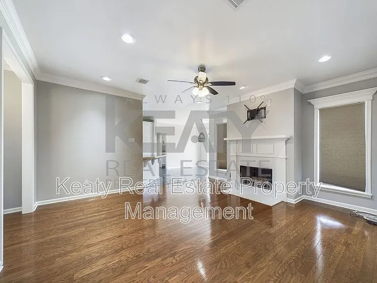 108 Cranberry Dr — Photo 2