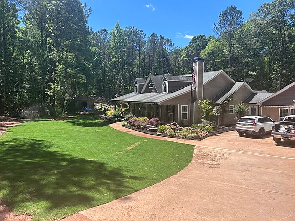 2nd image of 40 Leylor Ln #2
