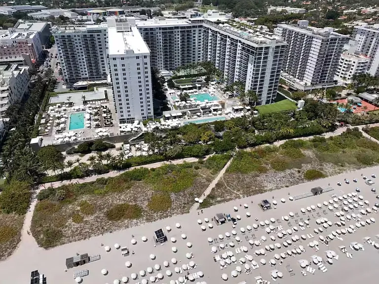 2301 Collins Ave #817 — Photo 96