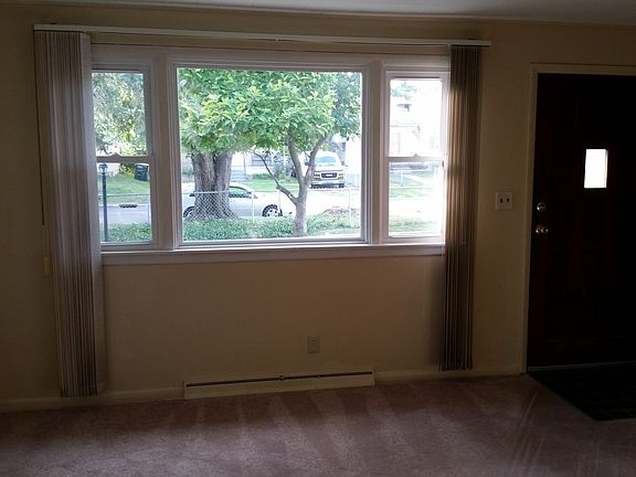 3rd image of 2852 Osceola Ave