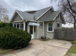 1330 E Seiberling Ave, Peoria Heights, IL 61616
