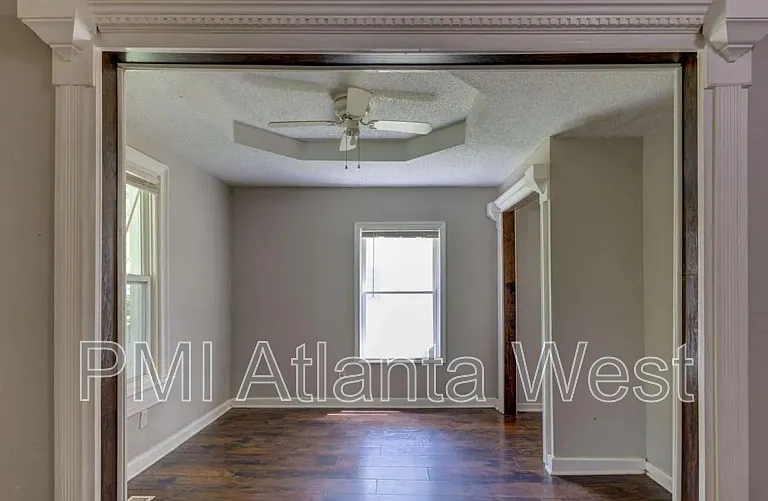 246 Stafford St NW — Photo 5