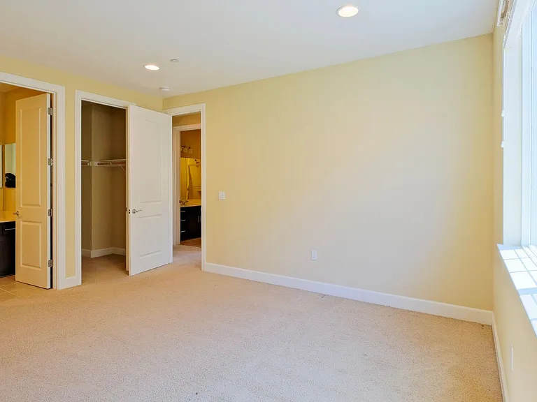6536 Terrace Ridge Ct — Photo 11