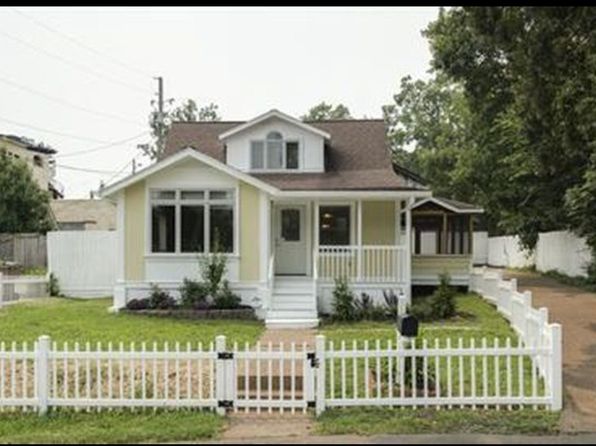 205 36th Ave N