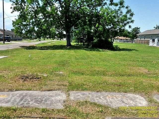 1st image of 1900 Charbonnet St