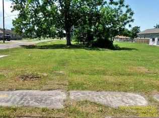 1900 Charbonnet St, New Orleans, LA 70117
