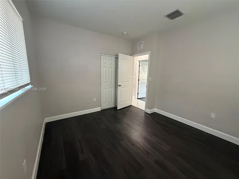 2241 N 62nd Ave — Photo 13