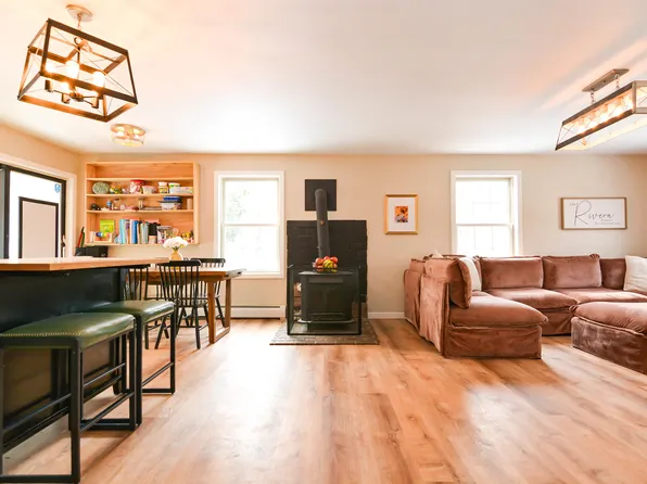 185 Berry River Road, Barrington, NH 03825